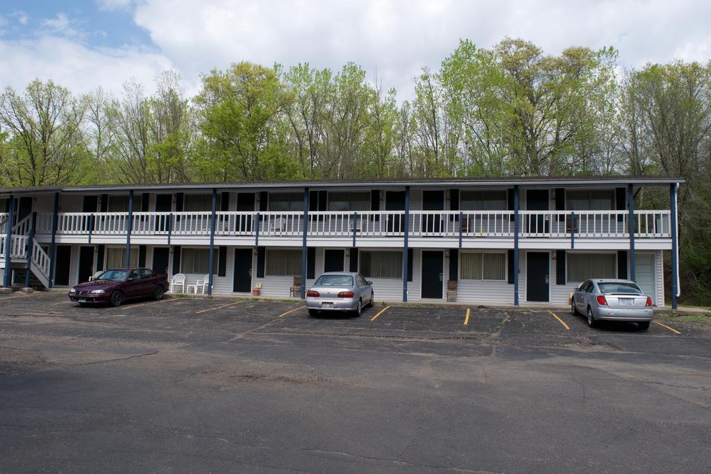 Saint Croix Falls Amerivu Inn & Suites - St Croix Falls المظهر الخارجي الصورة